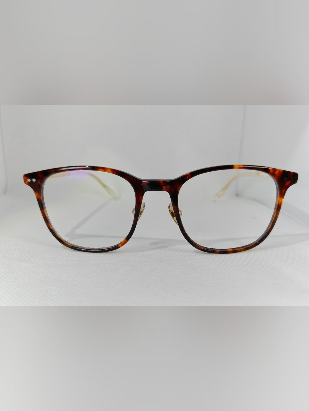 Follow. Gold, Tortoiseshell Square Frame. Elegant. Nice Detail.